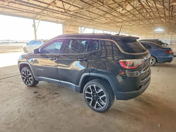 3C4NJDCB1JT485373 2018 JEEP COMPASS - Image 2