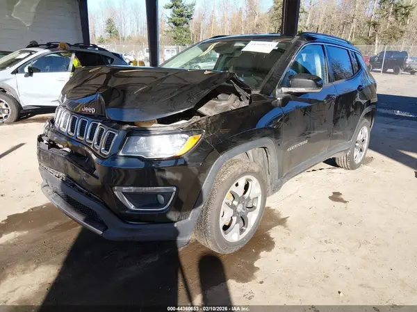 3C4NJDCB1JT485681 2018 JEEP COMPASS - Image 2