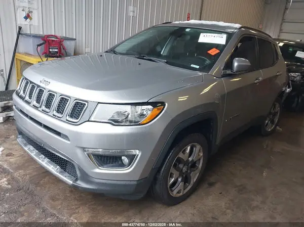 3C4NJDCB1KT619204 2019 JEEP COMPASS - Image 2