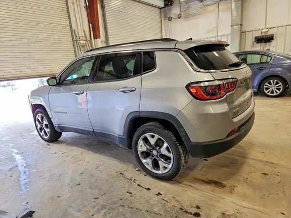 3C4NJDCB1KT620885 2019 JEEP COMPASS - Image 2