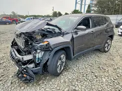 3C4NJDCB1KT639260 2019 JEEP COMPASS
