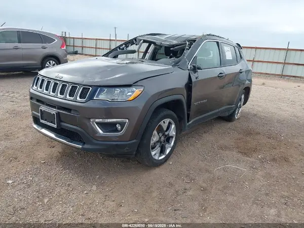 3C4NJDCB1KT641767 2019 JEEP COMPASS - Image 2