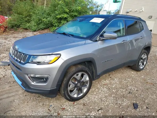 3C4NJDCB1KT666085 2019 JEEP COMPASS - Image 2