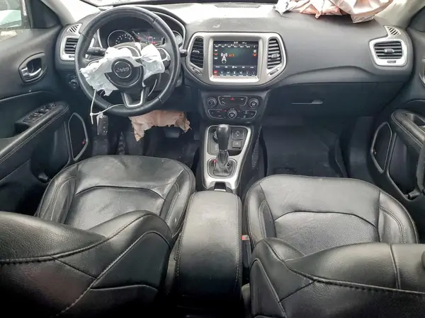 3C4NJDCB1KT669875 2019 JEEP COMPASS - Image 8