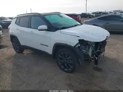 3C4NJDCB1KT704303 2019 JEEP COMPASS