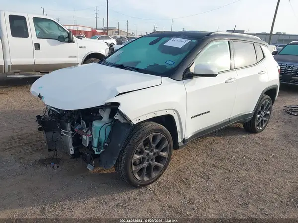 3C4NJDCB1KT704303 2019 JEEP COMPASS - Image 2