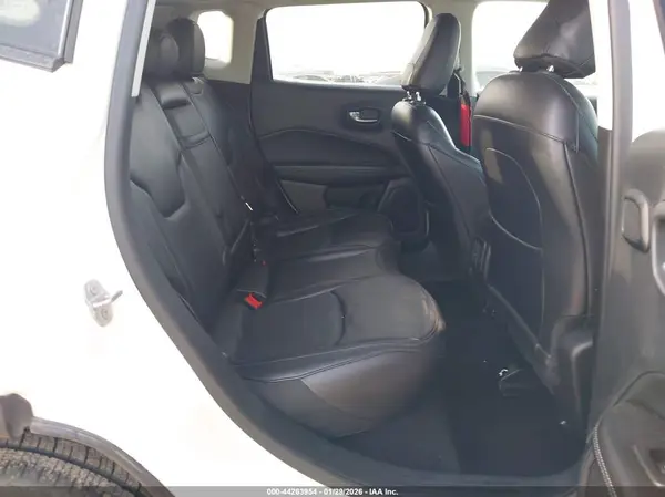 3C4NJDCB1KT704303 2019 JEEP COMPASS - Image 8