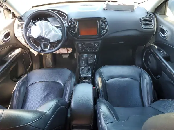 3C4NJDCB1KT753842 2019 JEEP COMPASS - Image 8