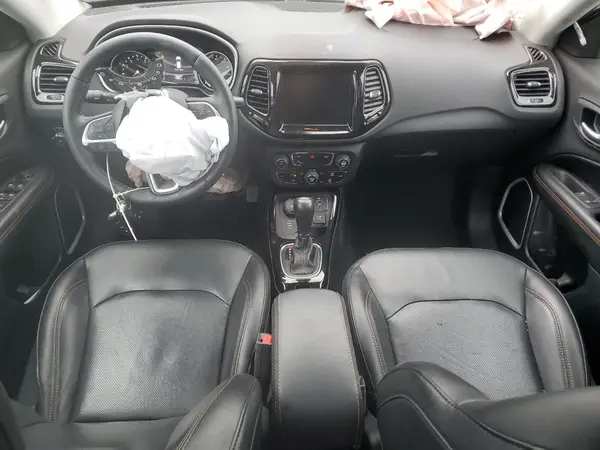 3C4NJDCB1KT761374 2019 JEEP COMPASS - Image 8