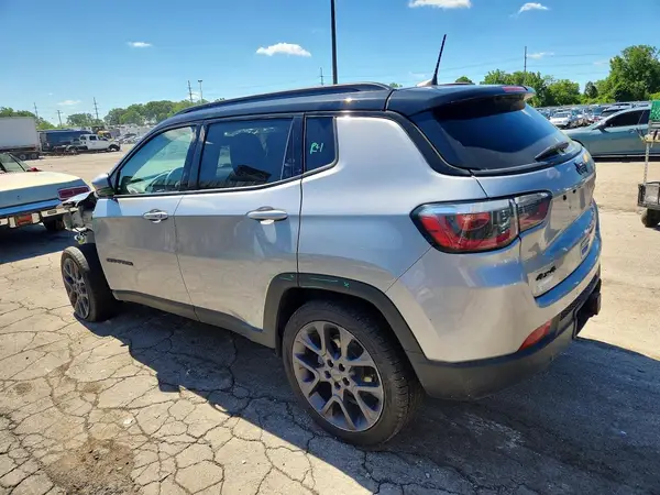 3C4NJDCB1KT793953 2019 JEEP COMPASS - Image 2