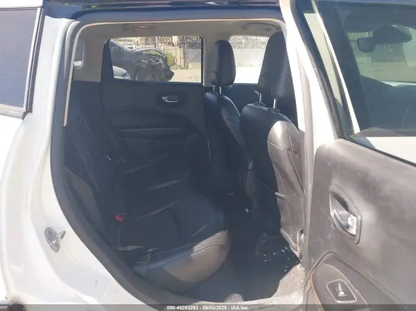 3C4NJDCB1KT826398 2019 JEEP COMPASS - Image 8