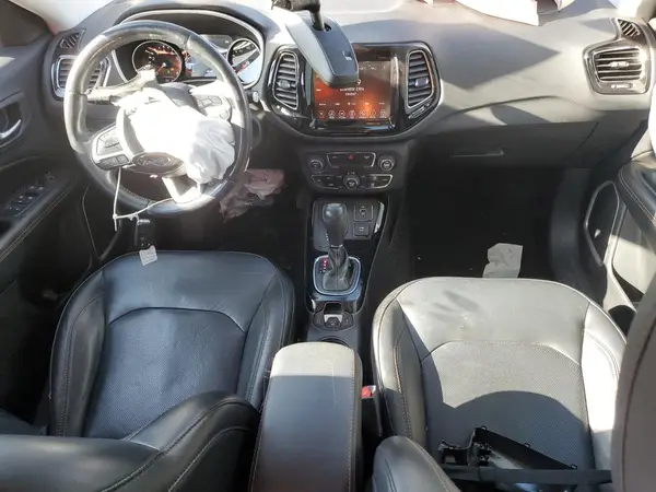 3C4NJDCB1KT826451 2019 JEEP COMPASS - Image 8
