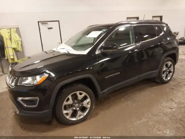 3C4NJDCB1KT842746 2019 JEEP COMPASS - Image 2