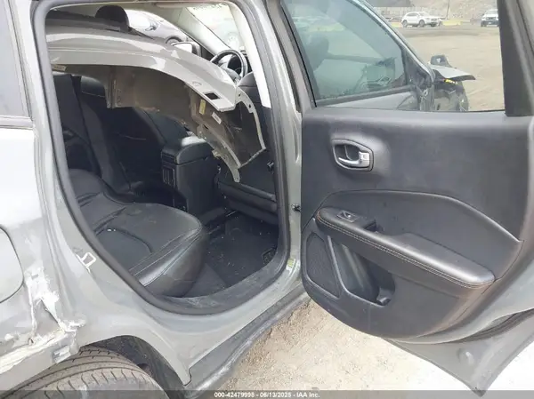3C4NJDCB1LT164260 2020 JEEP COMPASS - Image 8