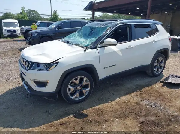 3C4NJDCB1MT541929 2021 JEEP COMPASS - Image 2