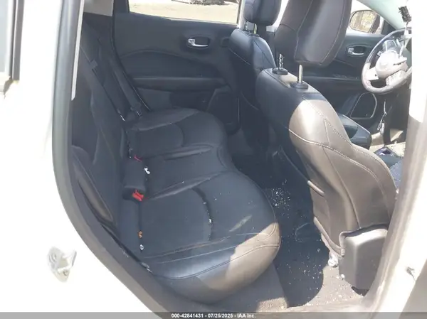3C4NJDCB1MT541929 2021 JEEP COMPASS - Image 8