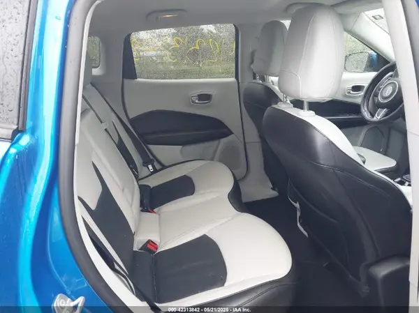 3C4NJDCB1MT542823 2021 JEEP COMPASS - Image 8