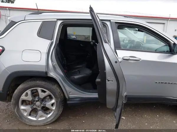 3C4NJDCB1MT590922 2021 JEEP COMPASS - Image 8
