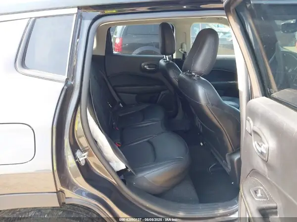 3C4NJDCB1MT603331 2021 JEEP COMPASS - Image 8