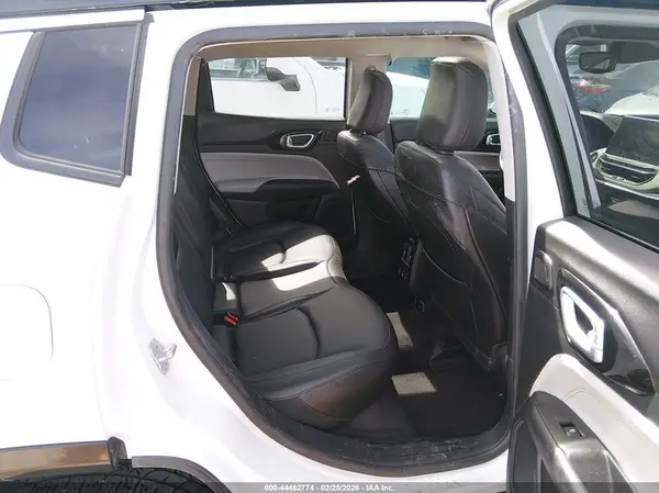3C4NJDCB1NT114882 2022 JEEP COMPASS - Image 8