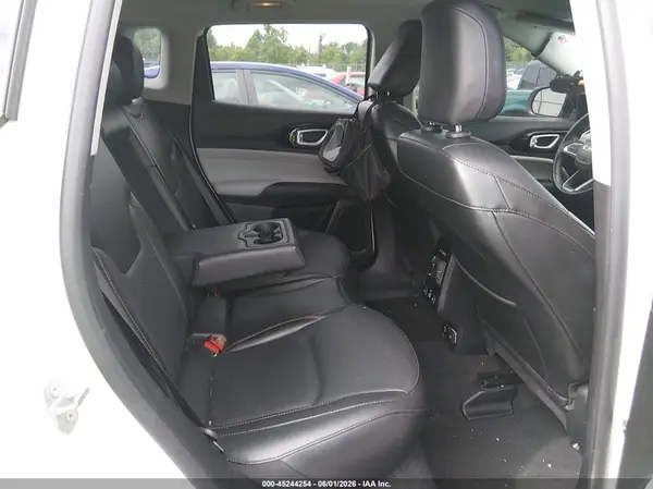 3C4NJDCB1NT121931 2022 JEEP COMPASS - Image 8