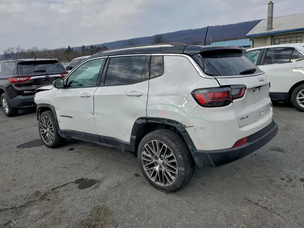 3C4NJDCB1NT124831 2022 JEEP COMPASS - Image 2
