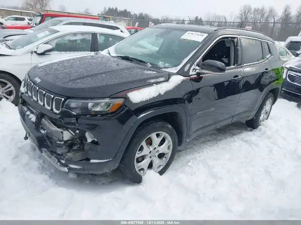3C4NJDCB1NT126594 2022 JEEP COMPASS - Image 2