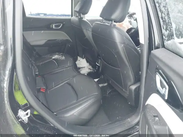 3C4NJDCB1NT126594 2022 JEEP COMPASS - Image 8