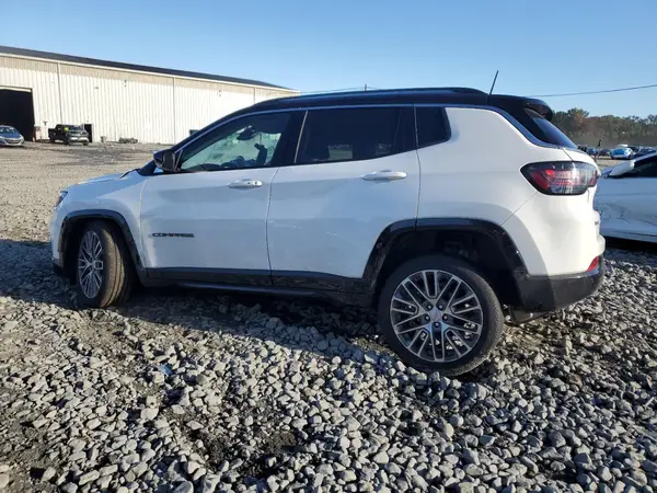 3C4NJDCB1NT167534 2022 JEEP COMPASS - Image 2