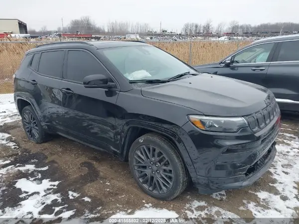 3C4NJDCB1NT173074 2022 JEEP COMPASS - Image 1