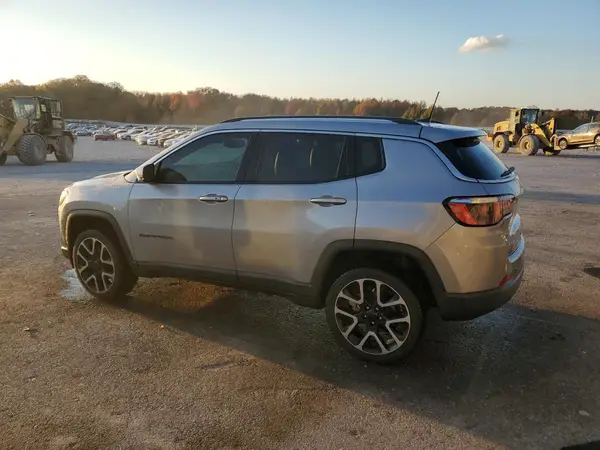 3C4NJDCB2HT647019 2017 JEEP COMPASS - Image 2