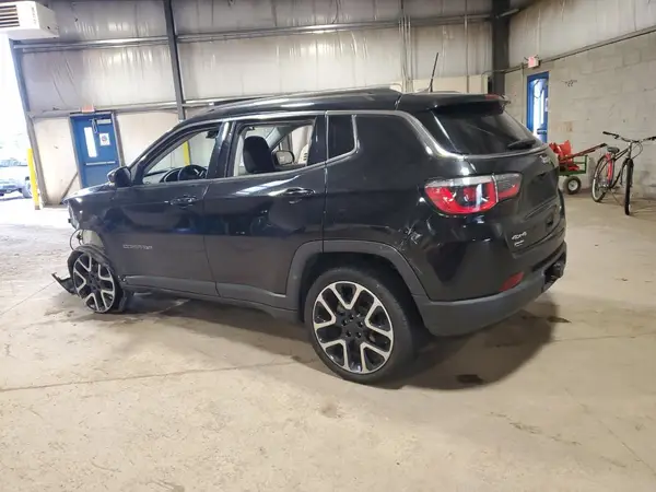3C4NJDCB2HT647053 2017 JEEP COMPASS - Image 2