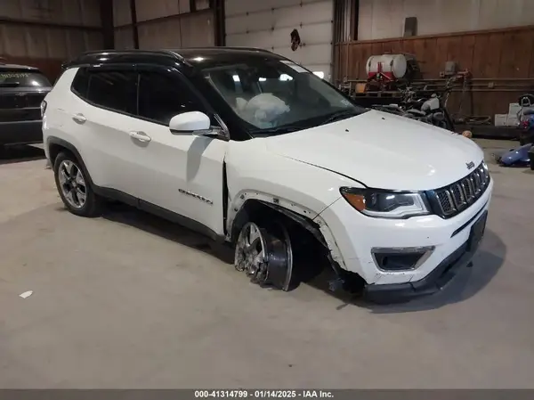 3C4NJDCB2HT653385 2017 JEEP COMPASS - Image 1