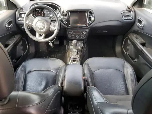 3C4NJDCB2JT100483 2018 JEEP COMPASS - Image 8