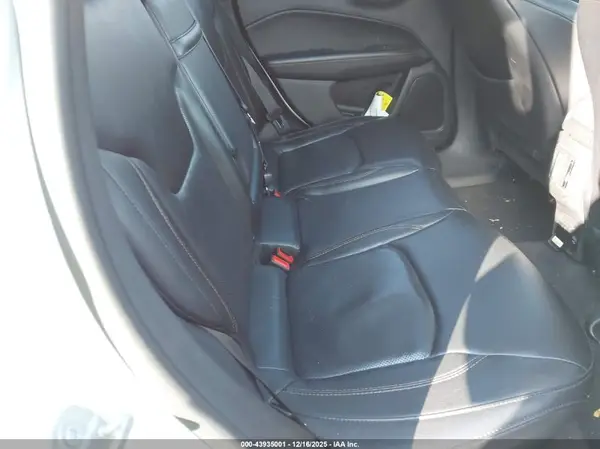3C4NJDCB2JT101228 2018 JEEP COMPASS - Image 8