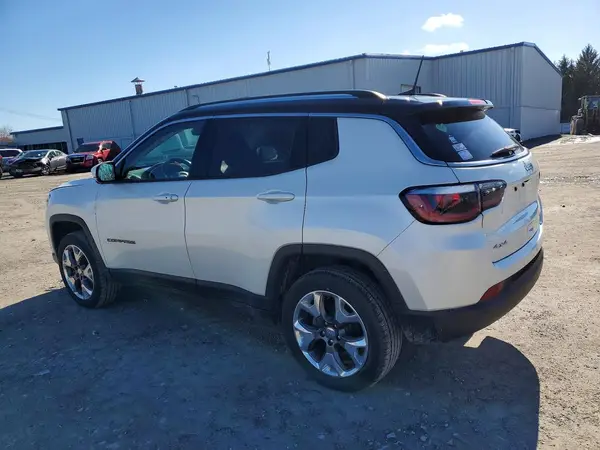 3C4NJDCB2JT132026 2018 JEEP COMPASS - Image 2