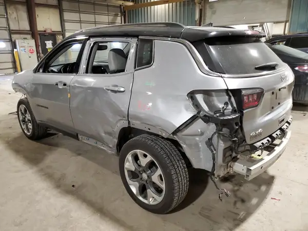 3C4NJDCB2JT146721 2018 JEEP COMPASS - Image 2