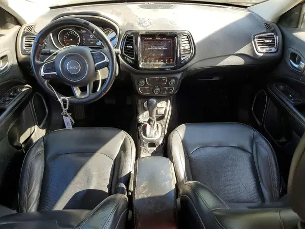3C4NJDCB2JT163308 2018 JEEP COMPASS - Image 8