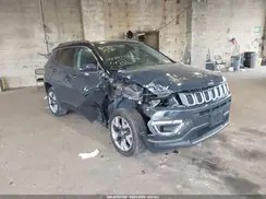 3C4NJDCB2JT190265 2018 JEEP COMPASS