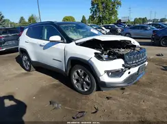 3C4NJDCB2JT190346 2018 JEEP COMPASS