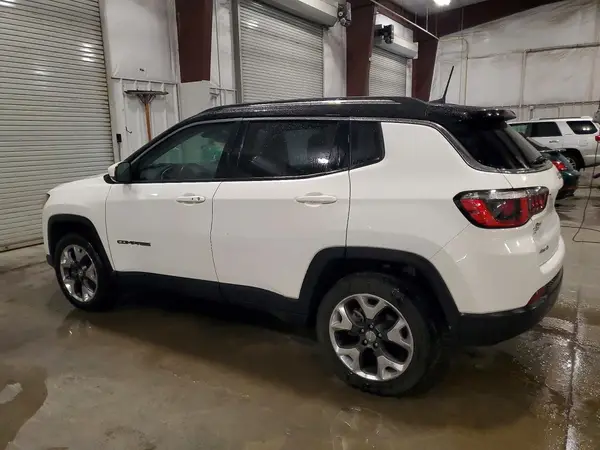 3C4NJDCB2JT192114 2018 JEEP COMPASS - Image 2