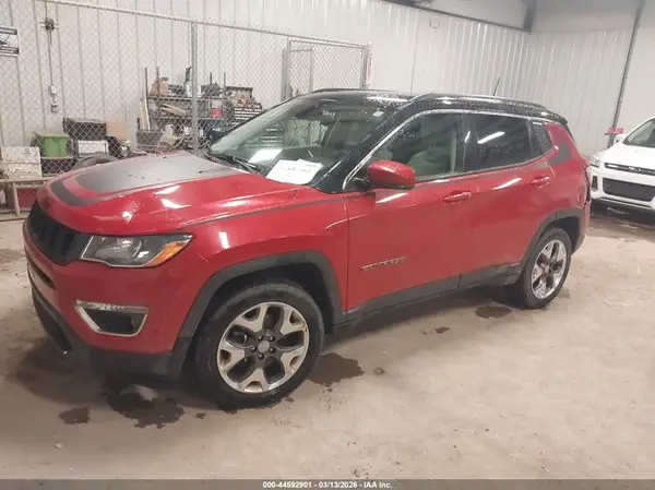 3C4NJDCB2JT209722 2018 JEEP COMPASS - Image 2