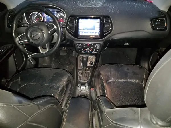 3C4NJDCB2JT231560 2018 JEEP COMPASS - Image 8