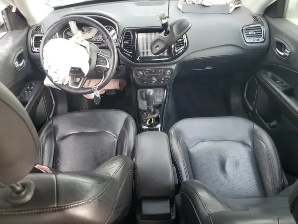 3C4NJDCB2JT266289 2018 JEEP COMPASS - Image 8