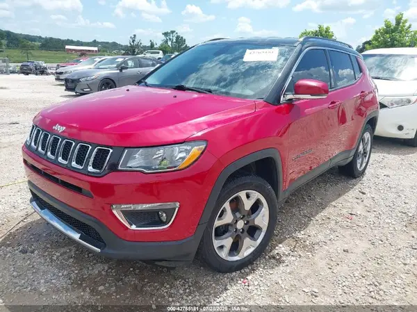 3C4NJDCB2JT266356 2018 JEEP COMPASS - Image 2