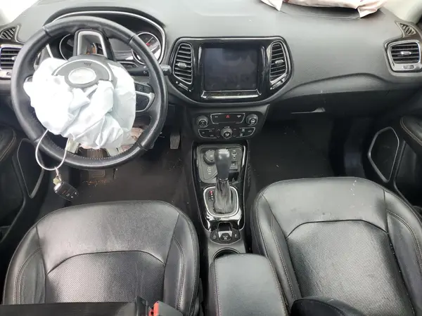 3C4NJDCB2JT266969 2018 JEEP COMPASS - Image 8