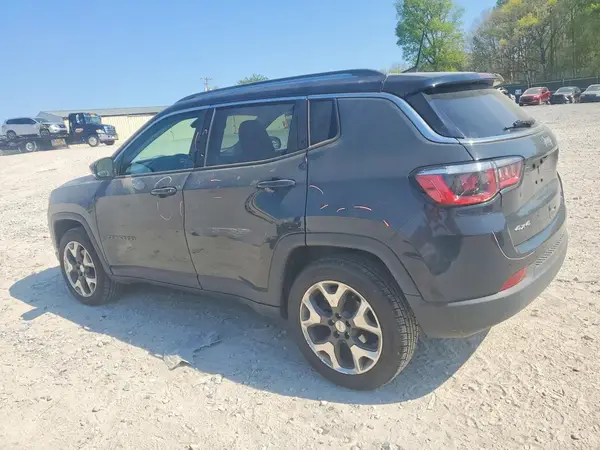 3C4NJDCB2JT281536 2018 JEEP COMPASS - Image 2