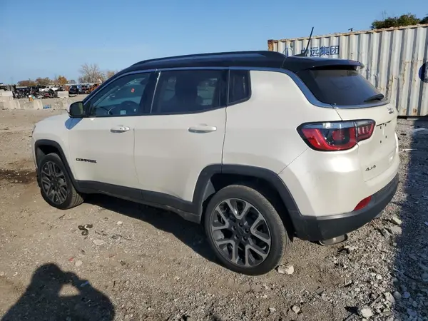 3C4NJDCB2JT281911 2018 JEEP COMPASS - Image 2