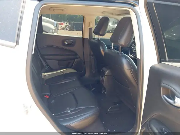 3C4NJDCB2JT298529 2018 JEEP COMPASS - Image 8