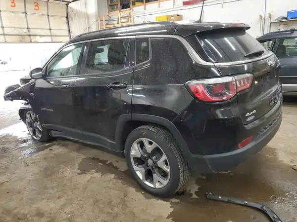 3C4NJDCB2JT329102 2018 JEEP COMPASS - Image 2